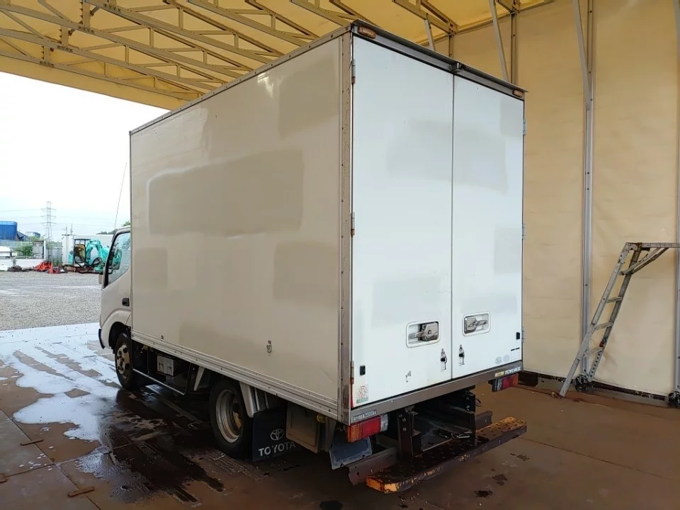 Toyota ToyoAce  с аукциона в Японии