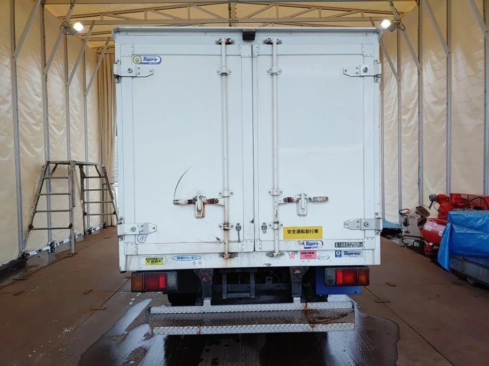 Isuzu Elf  с аукциона в Японии