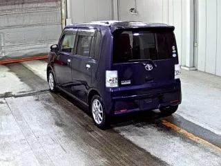 Toyota Pixis Space