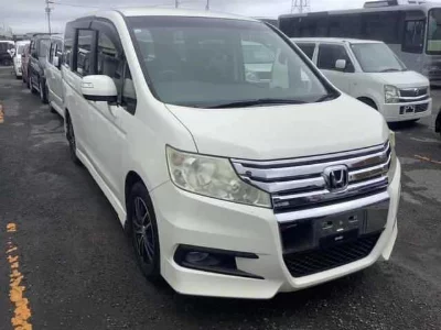 Honda STEPWGN SPADA