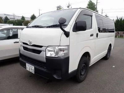 TOYOTA HIACE VAN