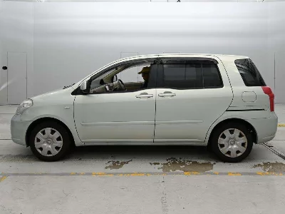 Toyota Raum