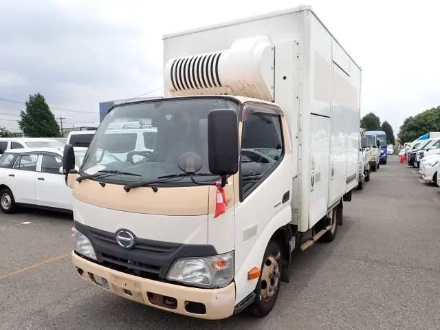 Hino Dutro  с аукциона в Японии