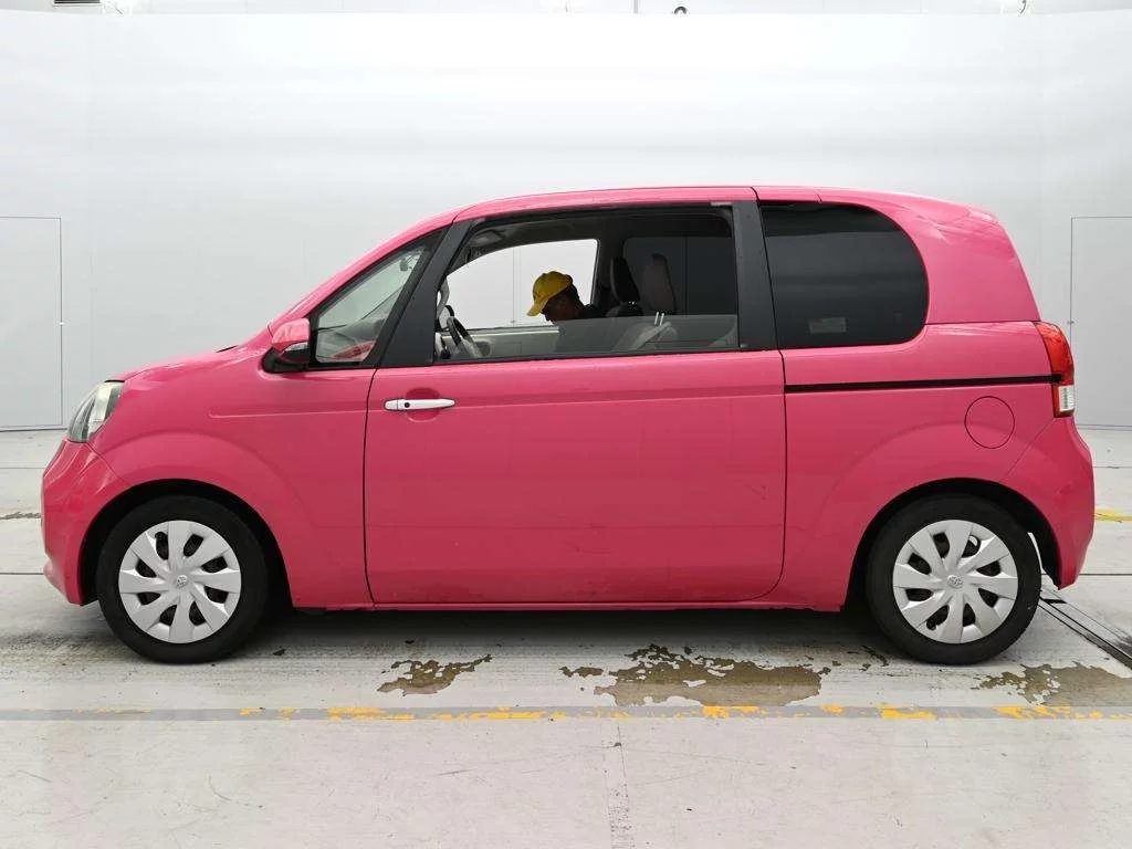 Toyota Porte  с аукциона в Японии