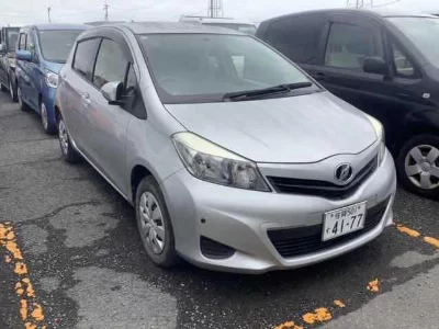 TOYOTA VITZ