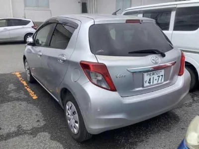 TOYOTA VITZ