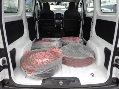 Nissan NV200 VANETTE VAN