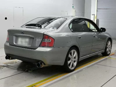 Subaru Legacy B4