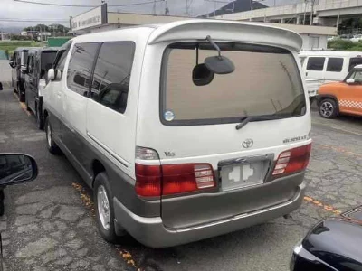Toyota GRAND HIACE