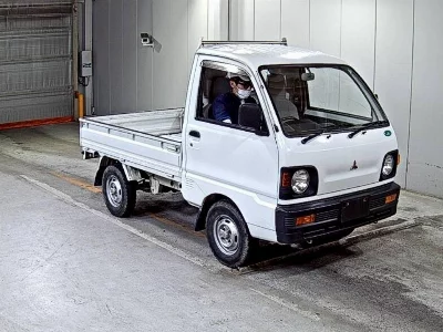 Mitsubishi Minicab Truck