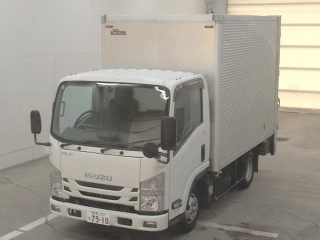 Isuzu Elf  с аукциона в Японии