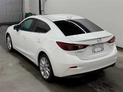 Mazda AXELA HYBRID