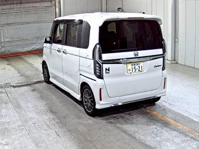 Honda N BOX CUSTOM
