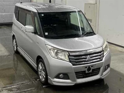 Mitsubishi Delica D:2