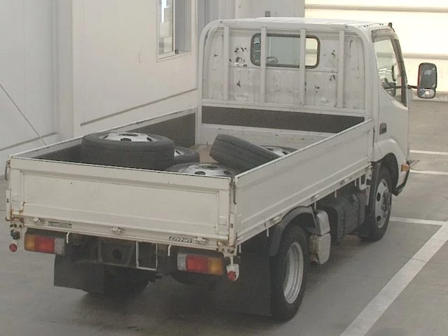 Toyota ToyoAce  с аукциона в Японии