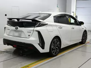 Toyota Prius PHV