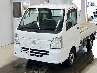 Nissan NT100 Clipper