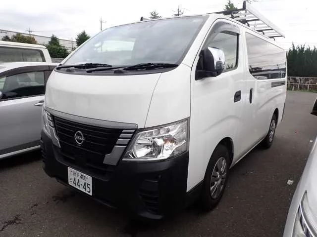 Nissan Caravan  с аукциона в Японии