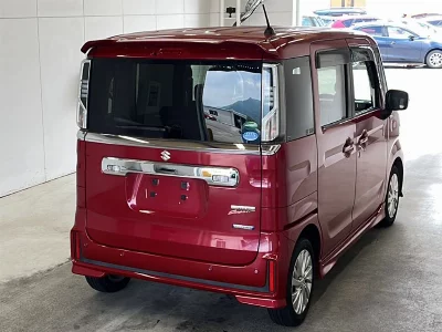 Suzuki Spacia Custom