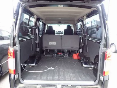 Nissan NV350 Caravan