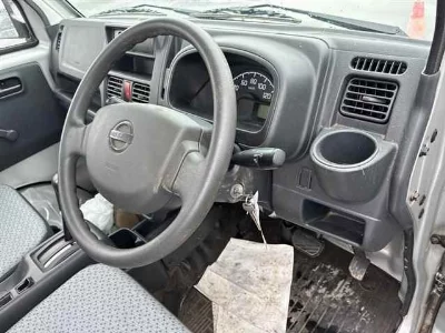 Nissan NT100 Clipper