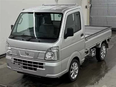 Nissan NT100 Clipper