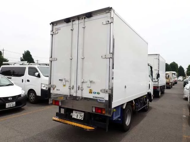 Isuzu Elf  с аукциона в Японии
