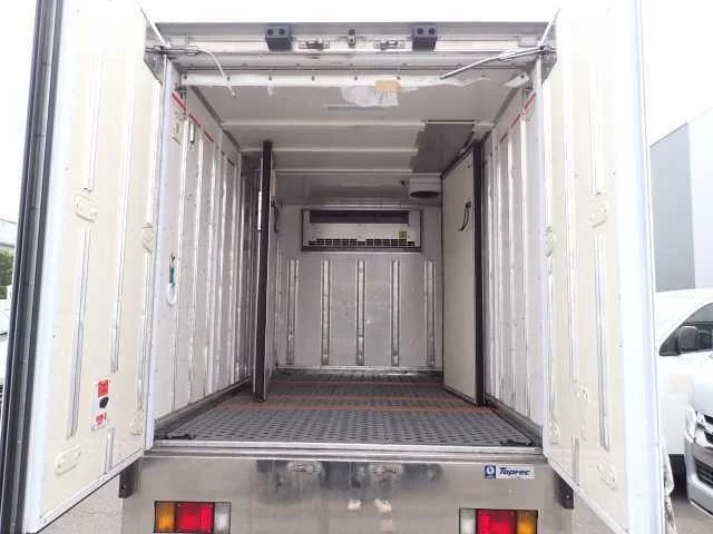 Isuzu Elf  с аукциона в Японии