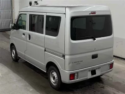 Mitsubishi Minicab