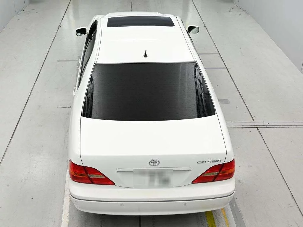 Toyota Celsior  с аукциона в Японии