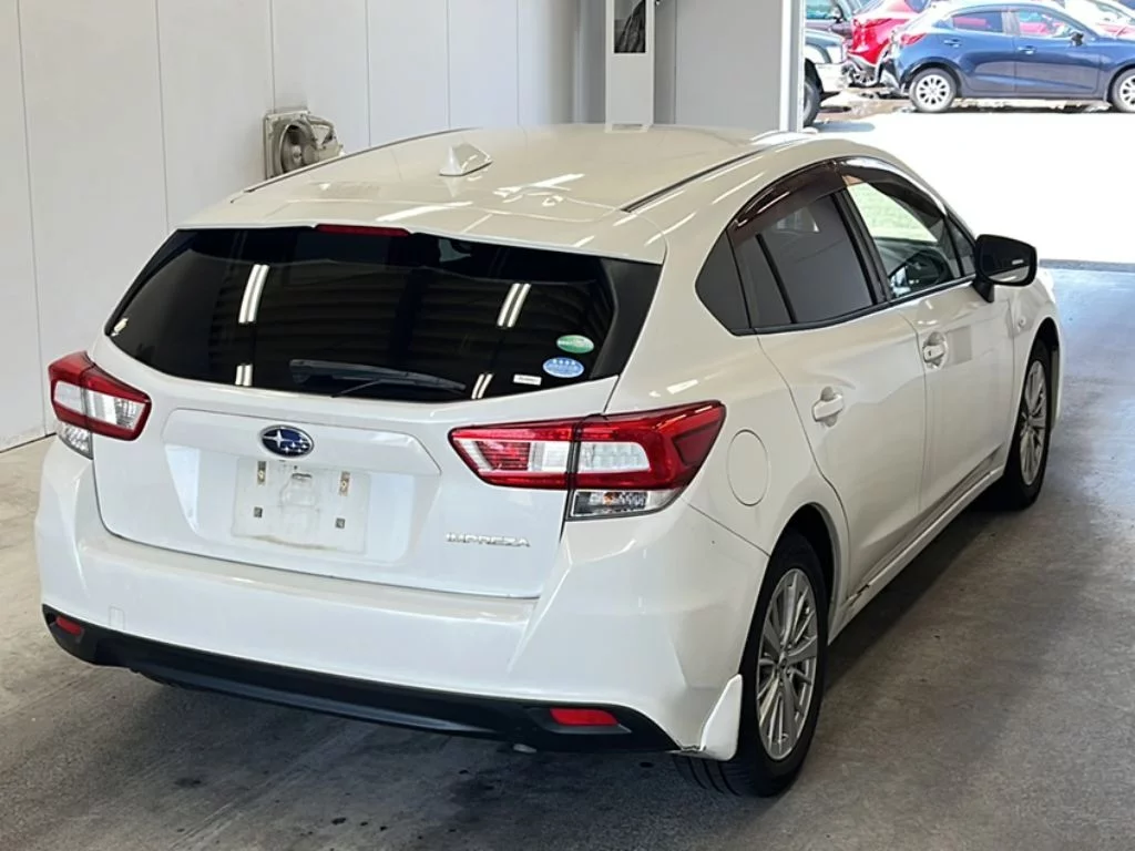 Subaru Impreza  с аукциона в Японии