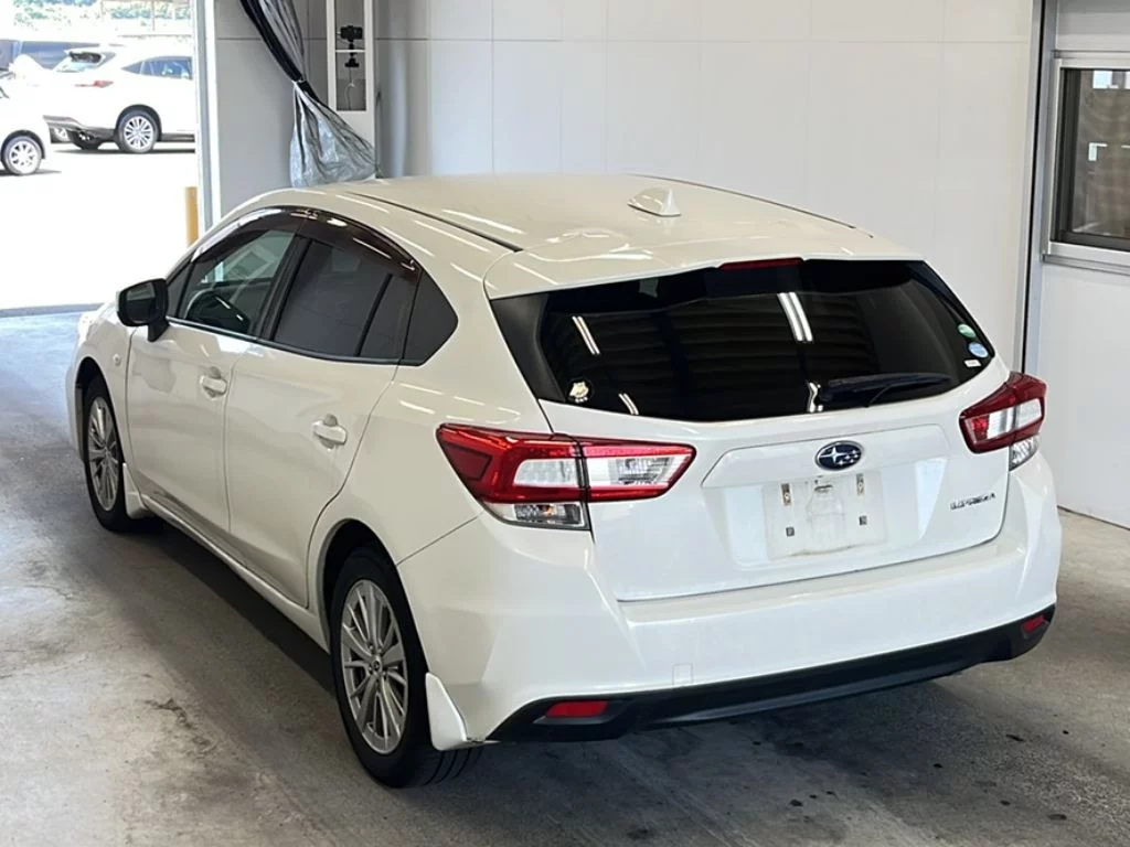Subaru Impreza  с аукциона в Японии