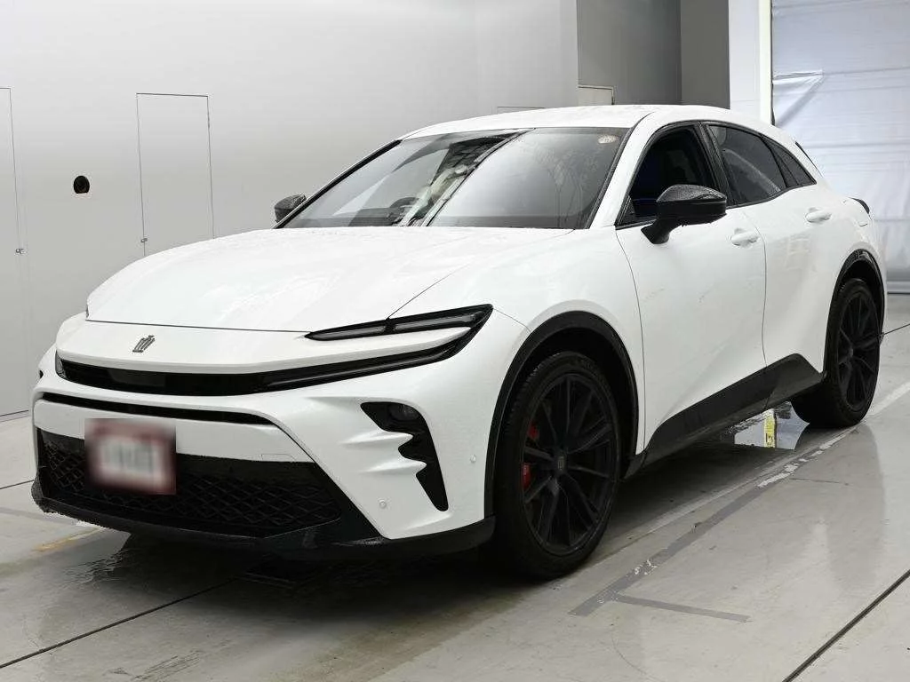 Toyota Crown Sport  с аукциона в Японии