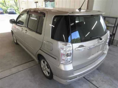 Toyota Raum