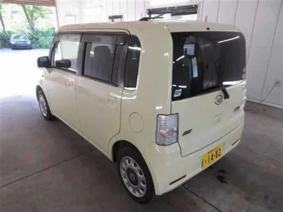 Daihatsu Move Conte