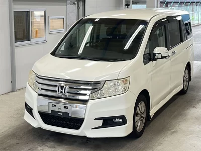Honda STEPWGN SPADA
