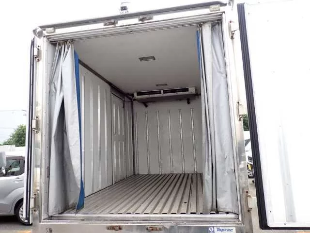 Isuzu Elf  с аукциона в Японии