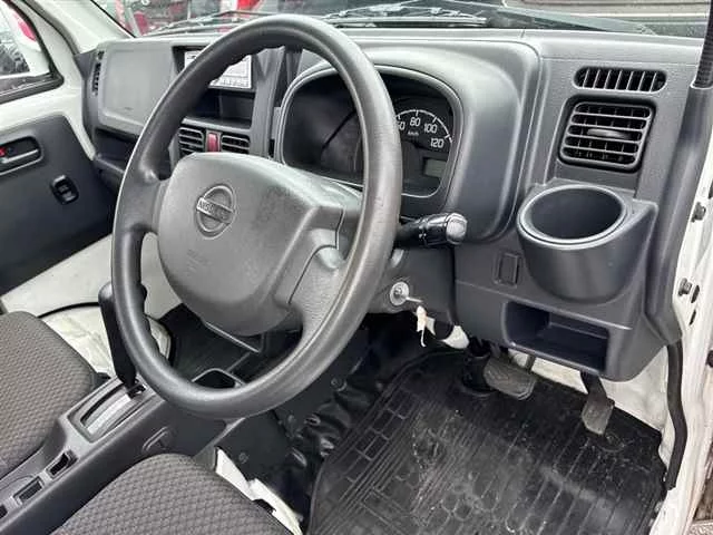 Nissan NT100 Clipper  с аукциона в Японии