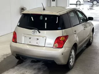 Toyota Ist
