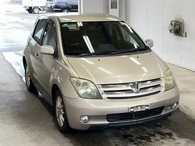 Toyota Ist