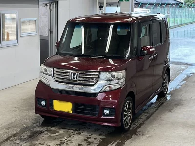 HONDA N BOX CUSTOM