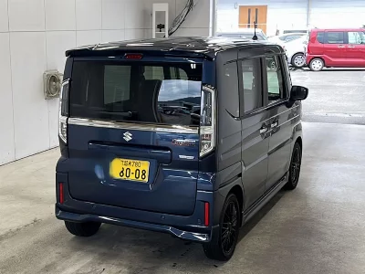 Suzuki Spacia Custom