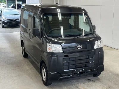 Toyota Pixis Van
