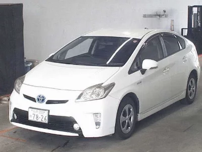 TOYOTA PRIUS