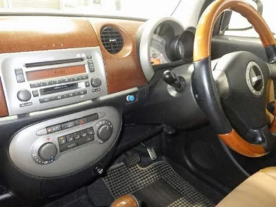 Daihatsu Mira Gino