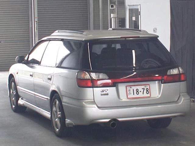 Subaru Legacy  с аукциона в Японии