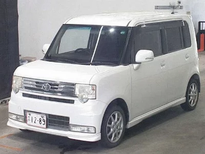 Toyota Pixis Space