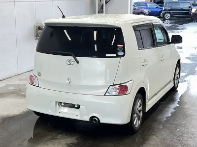 Toyota bB