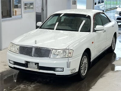 Nissan CEDRIC