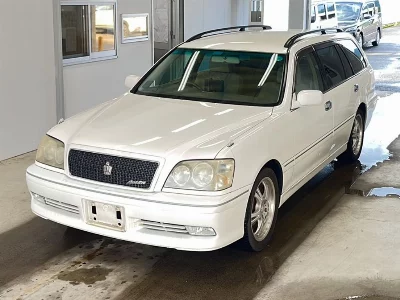Toyota Crown Estate